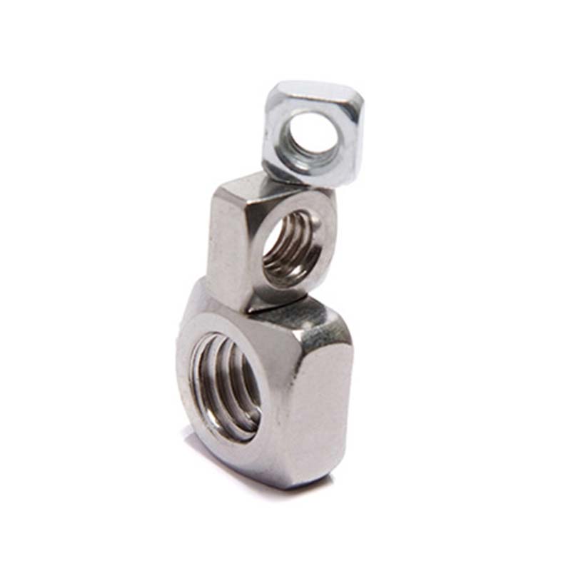 किनारामा स्क्वायर नट्स