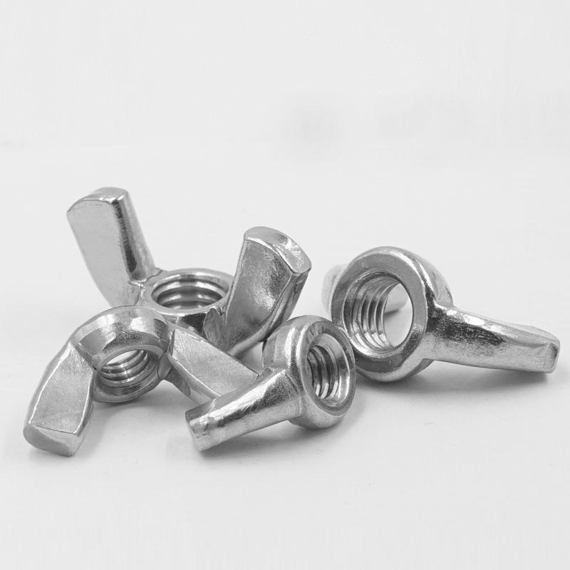 गोलाकार पखेटा संग पखेटा नट